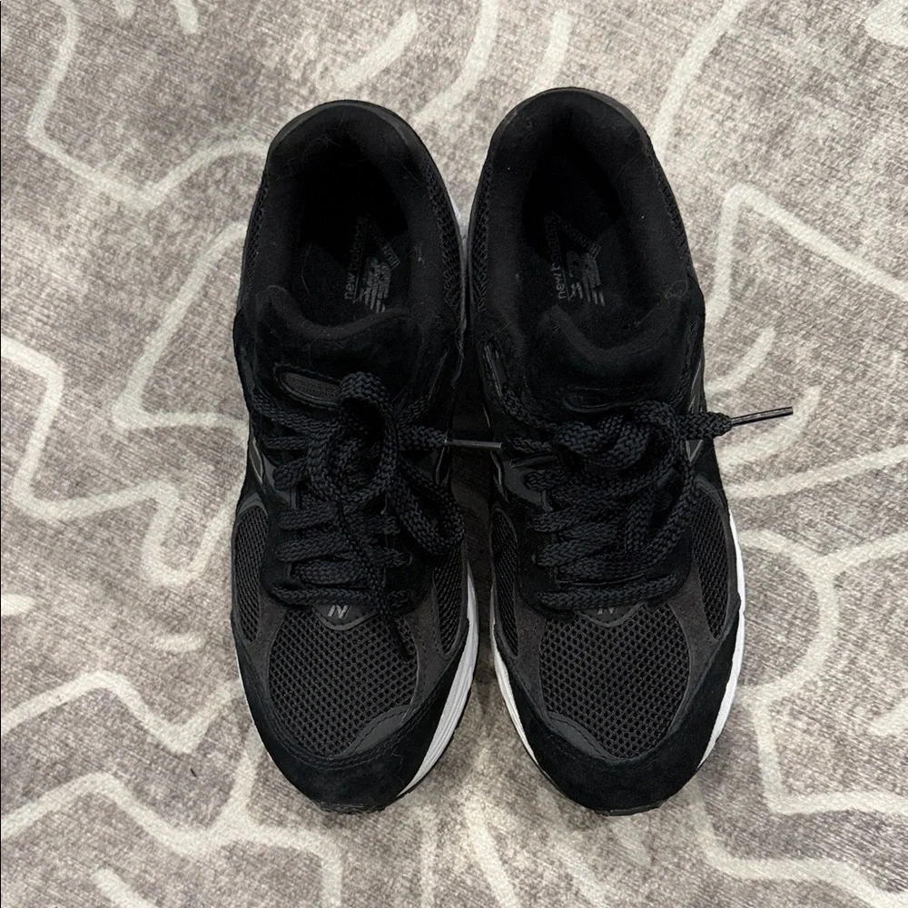NWOT New Balance Black 2002R Sneakers 7.5 - Picture 3 of 7